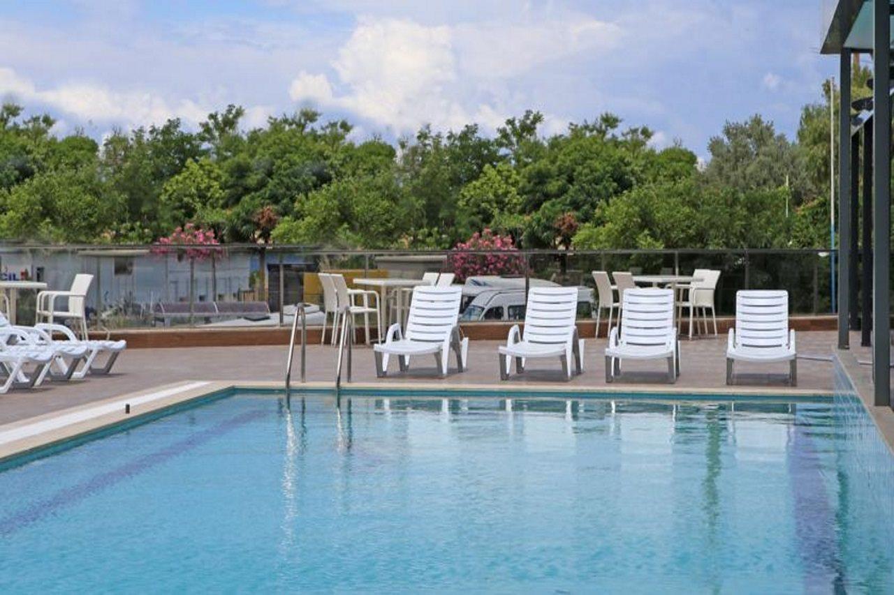 Comfort Ada Class Hotel Kuşadası Ngoại thất bức ảnh